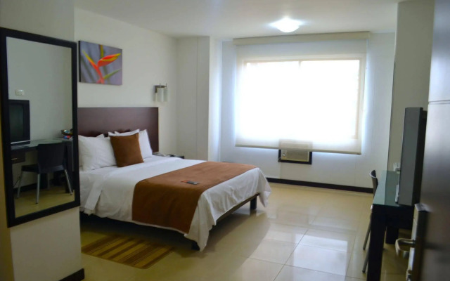 Hotel Pinares Plaza