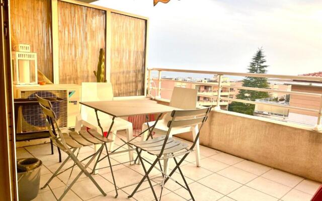 Appartement 3 pièces vue mer, parking + piscine