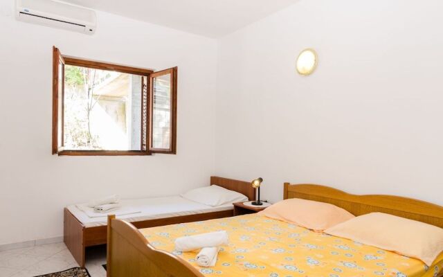 Guest House Sobra