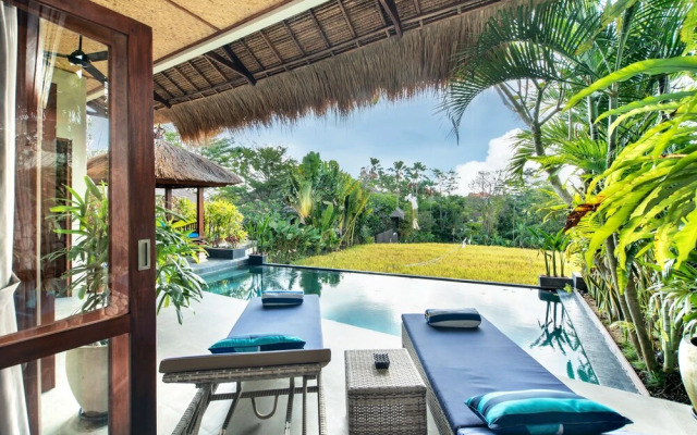 Villa Anyar