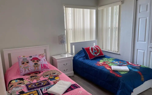 Disney Somerset 3BR Condo Near Theme Parks