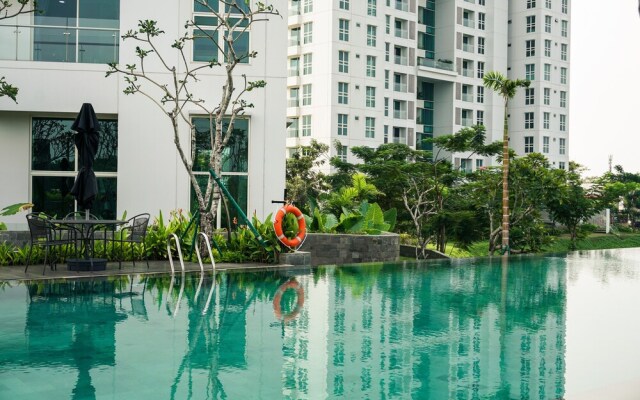 Comfortable And Modern Look 1Br At Citralake Suites Apartment