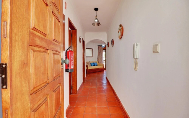 Albufeira Beach 1 by Homing