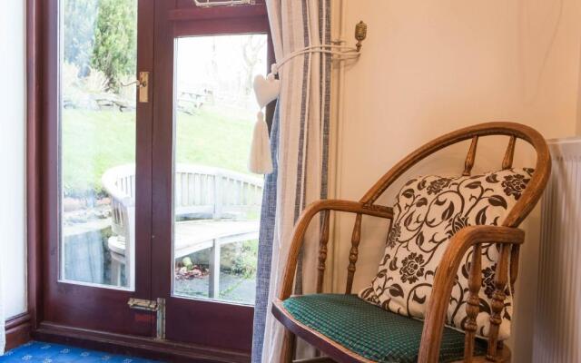 OYO Ye Olde Bowling Green Inn