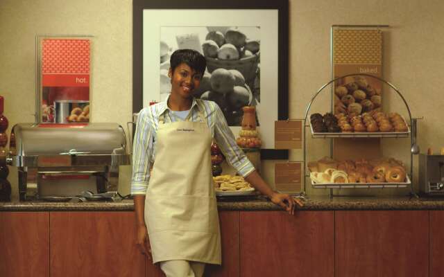 Hampton Inn & Suites Greensboro/Coliseum Area