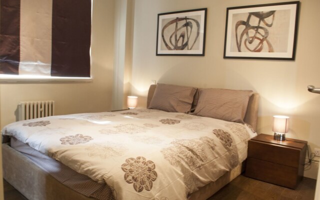 2 Beds Harrods Apartments