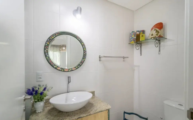Moderno Apto c/ Piscina em Canasvieiras RCP202