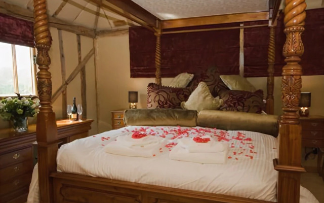 Frasers At Coldharbour Farm