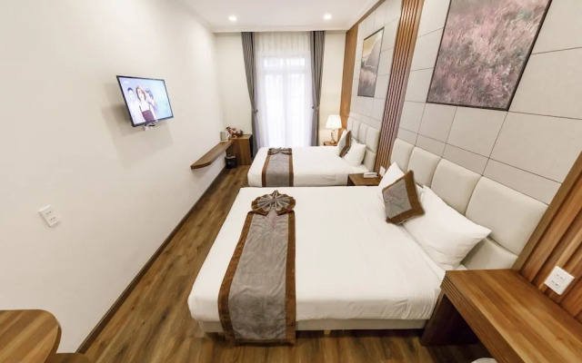 Wisteria Hotel