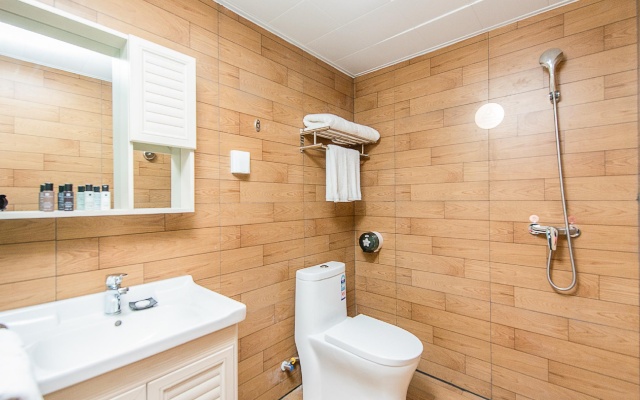 WOWQU Serviced Apartment Foshan Kuiqi Road Rainbow Shopping Center – Bathroom – Foshan