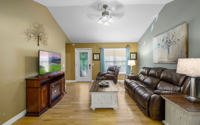 Bradley Bungalow Sleeps 11 Sevierville