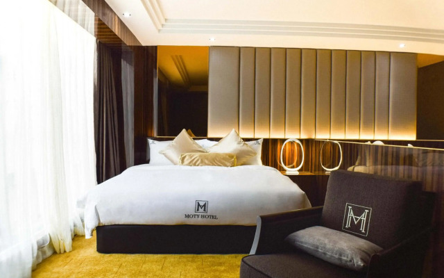 Moty Hotel