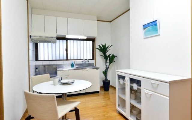 Guest House Asato – Guest Rooms – Naha