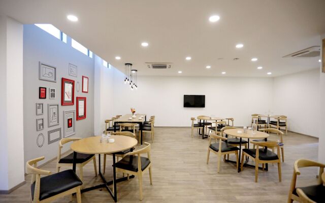 Oyo Townhouse 027 Sector 15 Gurgaon