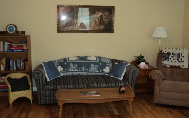 Tides and Time Vacation House