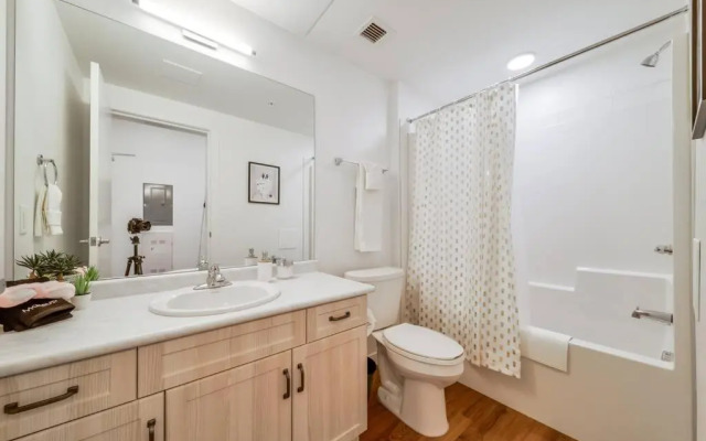 Lovers Tropical Bahamas Studio King U/G Wifi