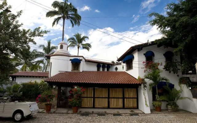Casas Garza Blanca