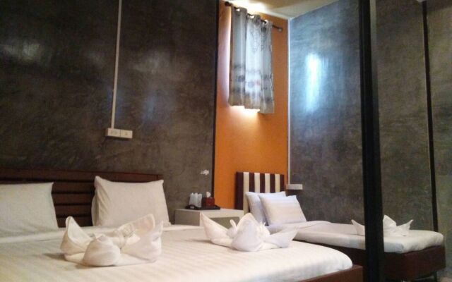 Riverpool Resort