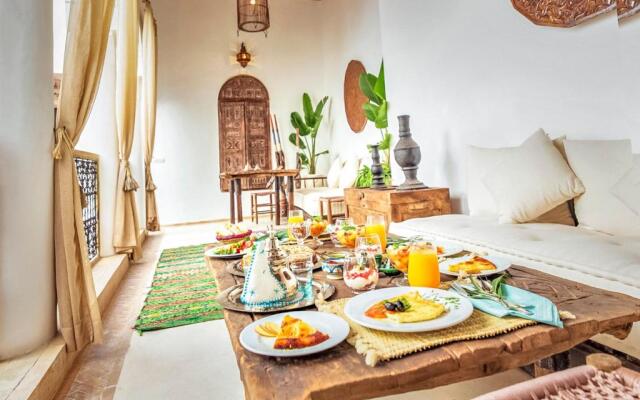 Marrakesh Villa Sleeps 14 with Pool