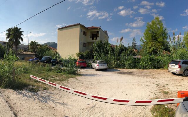 Santa Maura Studios & Apartments