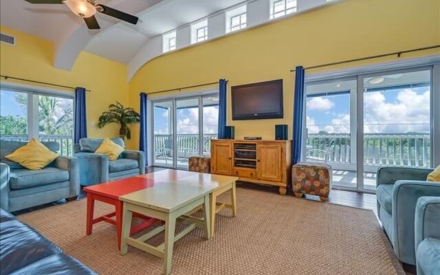 200 Seabreeze Ct - 5Br Home