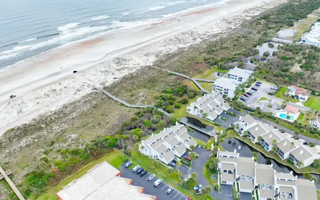 Oceanfront 3BR Luxe New Rental