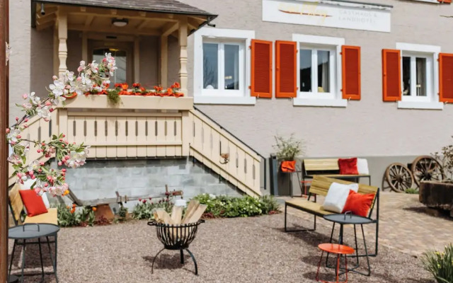 Отель Landgasthof zum Pflug