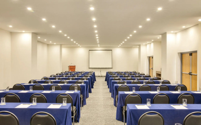 Fiesta Inn Guadalajara Poniente
