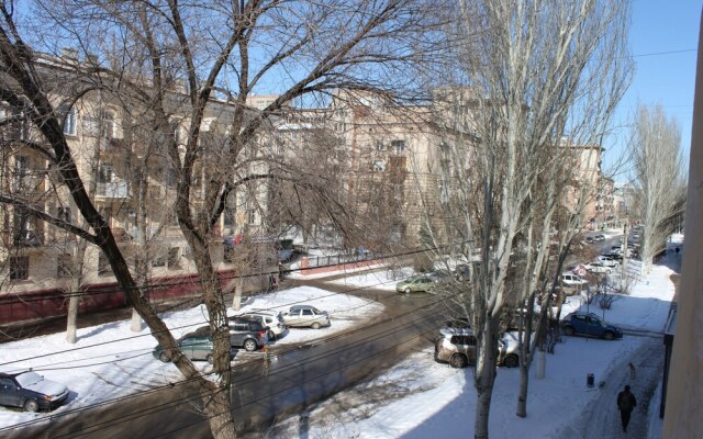 Sacvoyage Apartment on Sovetskaya,12