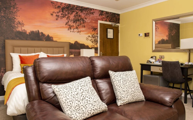 Bridleways Guest House & Holiday Homes