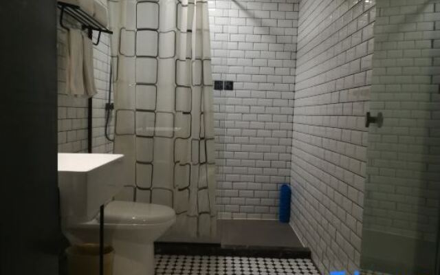 UMYouXuan Gaoxing Hotel (Shanghai Lianhua South Road)
