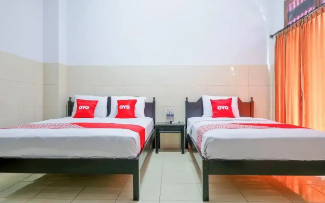OYO 1952 Hotel Dewata IndahNearLumintang Park