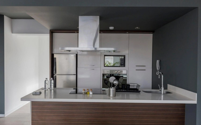 Monochromatic 2BR in Miraflores