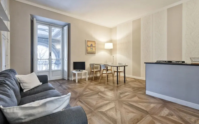 Porta Nuova Railway Station Flat