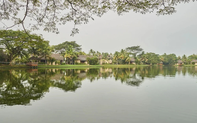 Radisson Plaza Resort & Spa