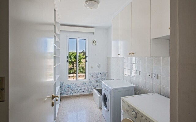 Celebrity Villa Jamie Laing