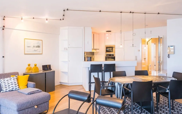 Apartment With a Nice Terrace