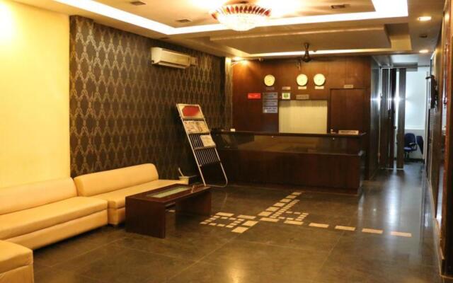 OYO 9030 Hotel Delhi Airport Plaza