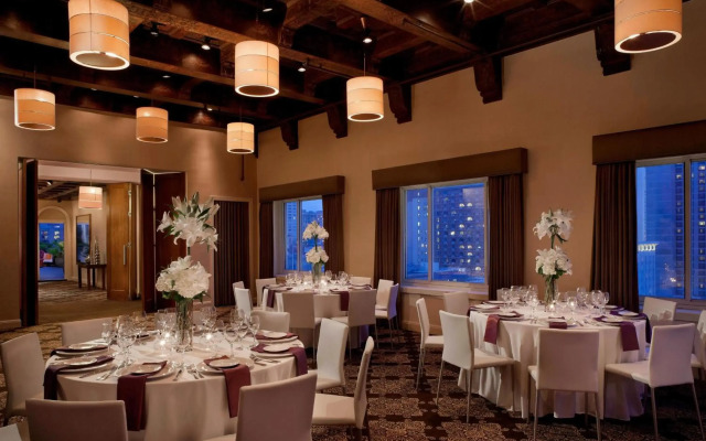 Hotel Adagio, Autograph Collection