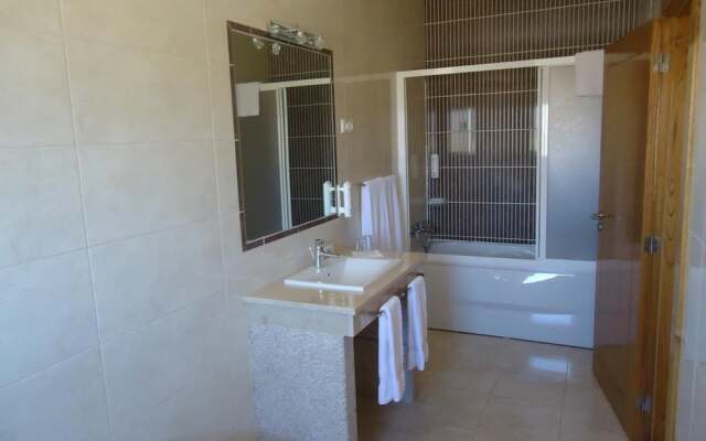 Hotel Encostas De Nantes