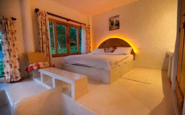 Morning Glory Resort