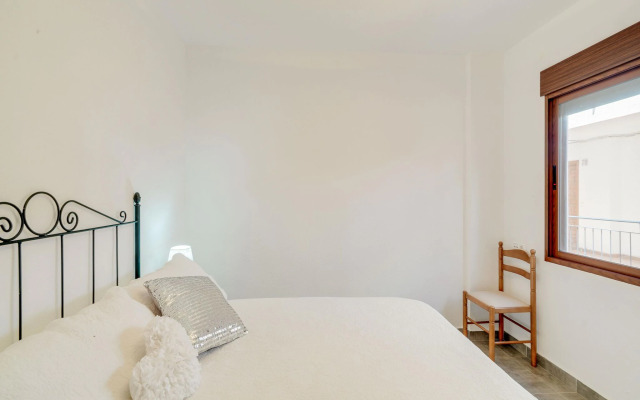 Snug holiday home in Villamartin with garden