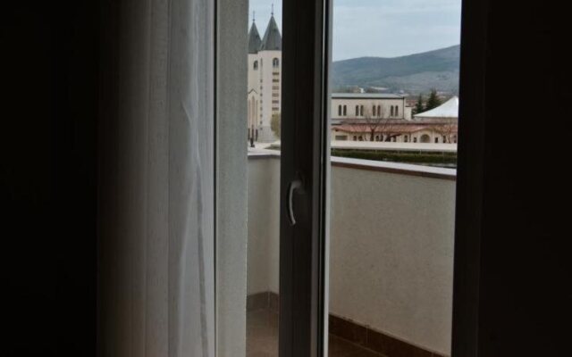 Hotel Lux