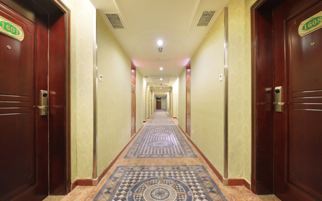 Vienna Hotel Qingyuan Lianjiang Road