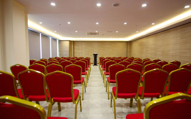 Putatan Platinum Hotel