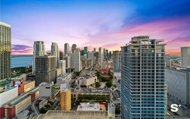 Miami Luxury Studio With City View