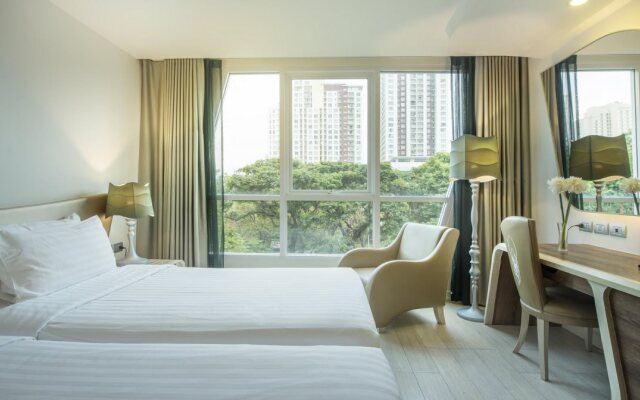 Le Tada Parkview Hotel & Residence