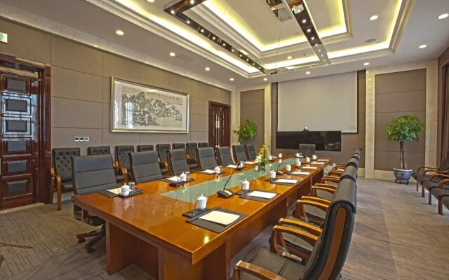 Beijing Jizhong Taurus Hotel