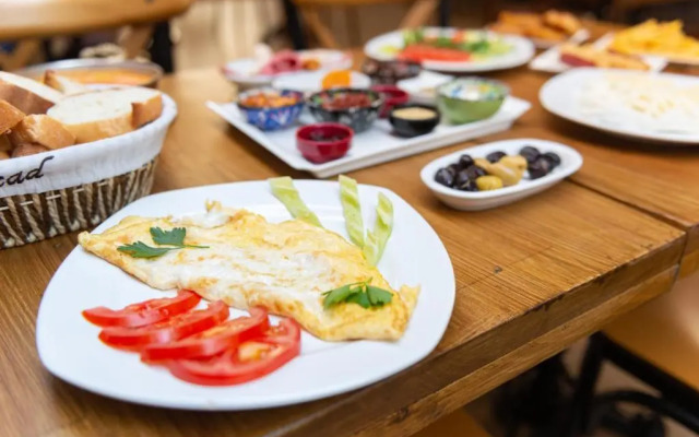 Enderun by Otantik Suites