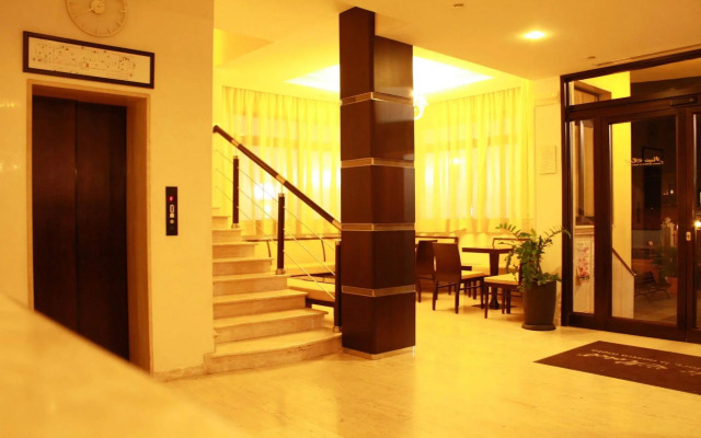 Magic Hotel